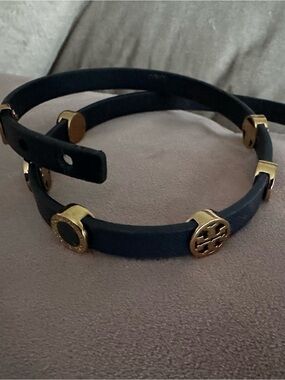 Tory Burch navy blue leather and gold-toned Miller double-wrap bracelet.